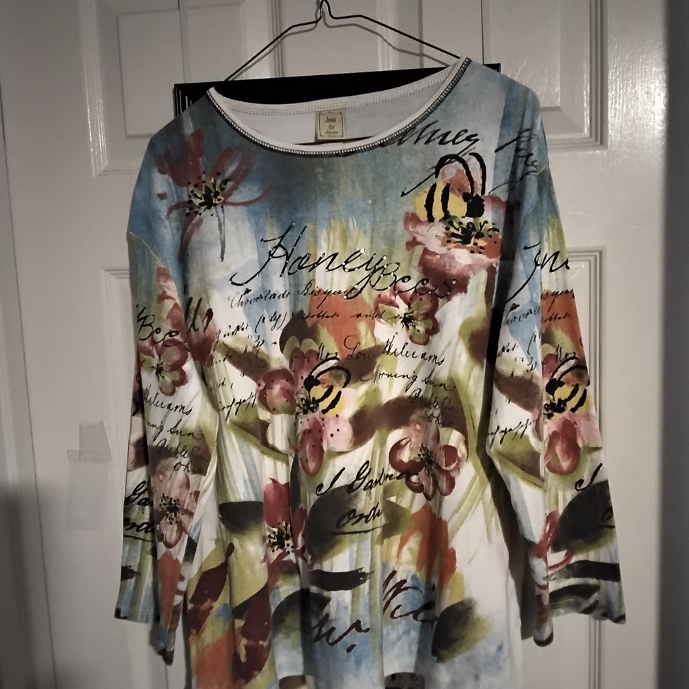Elegant Floral Script Women's Blouse